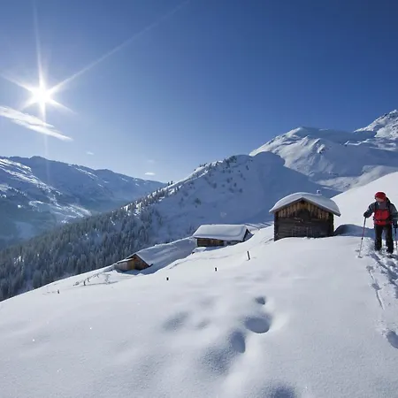 Luxurious In Kaltenbach With Sauna Apartman