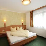 In Kaltenbach Near Lift 斯达姆