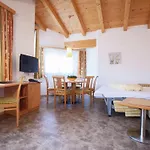 In Kaltenbach Near Lift * 斯达姆